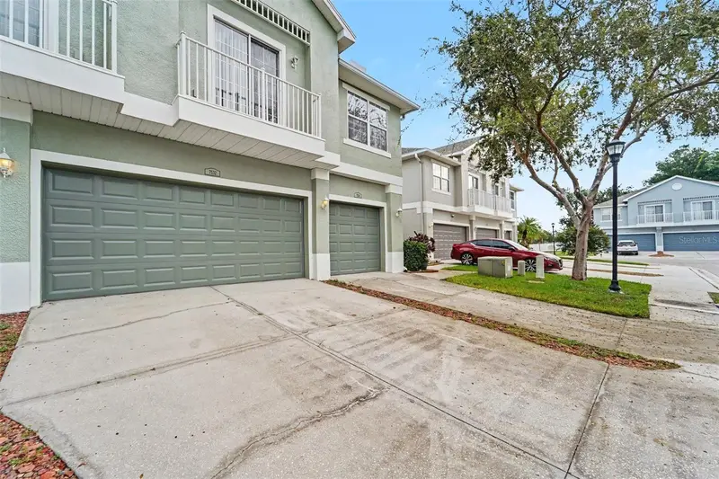 7532 Red Mill Cir, FL