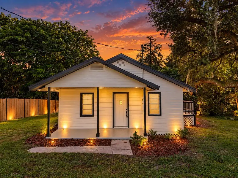 13 N Van Buren Ave, FL