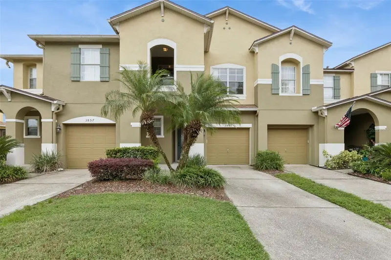 3853 Gliding, FL