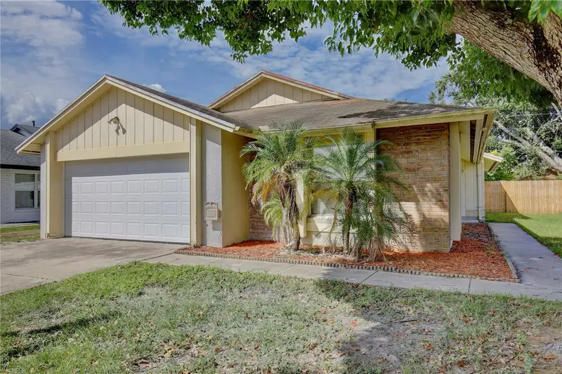 2067 Paprika Dr, FL
