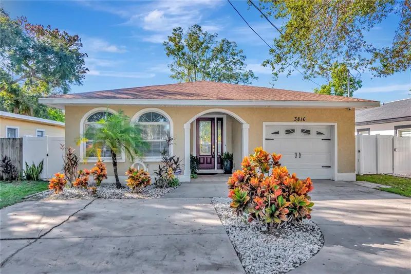 3816 W Estrella St, FL