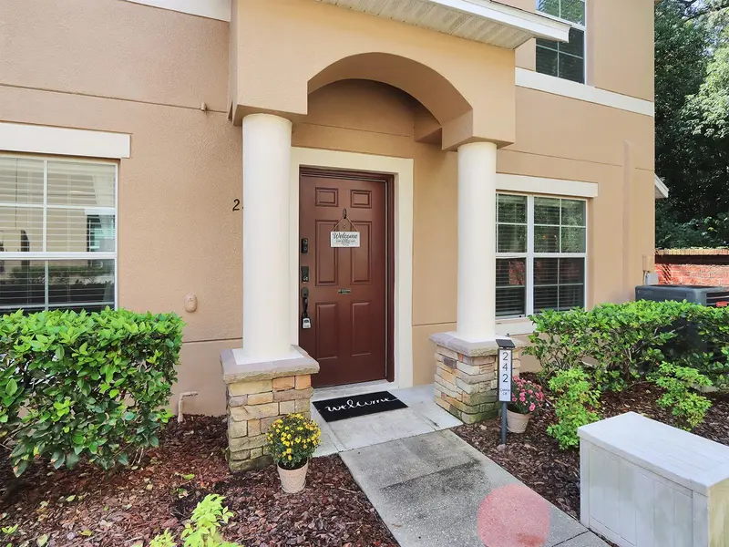 242 Carina Cir, FL