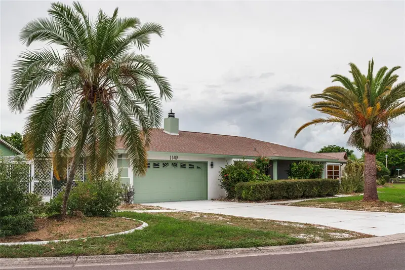 Venice Gardens listing