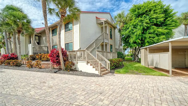 6204 Midnight Pass Rd #205, FL