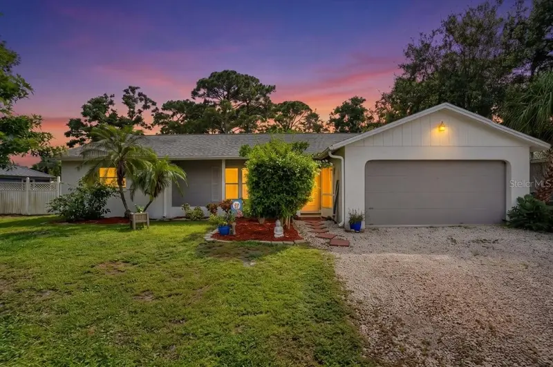 1870 Mova St, FL