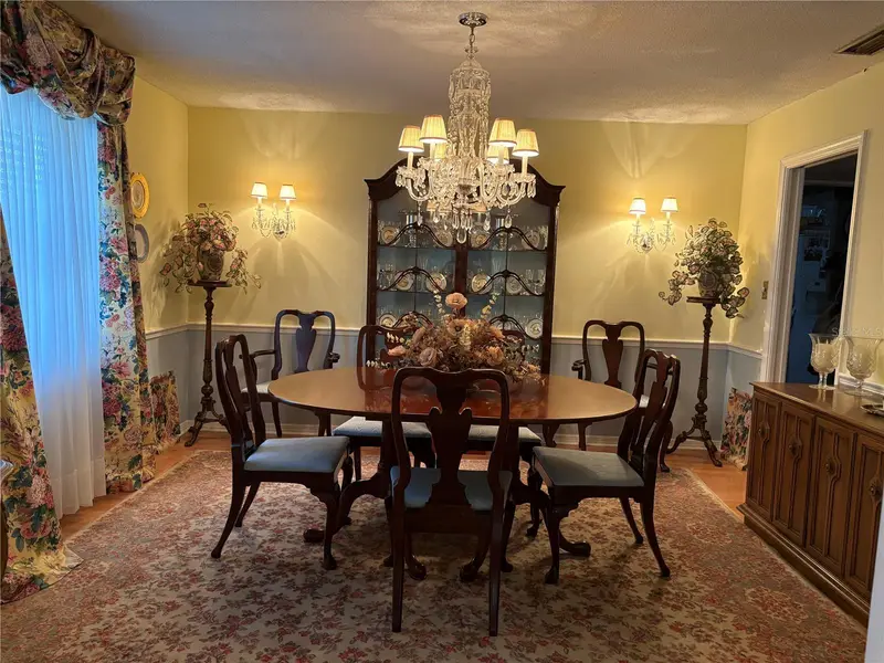 130 Springwood Trl, FL