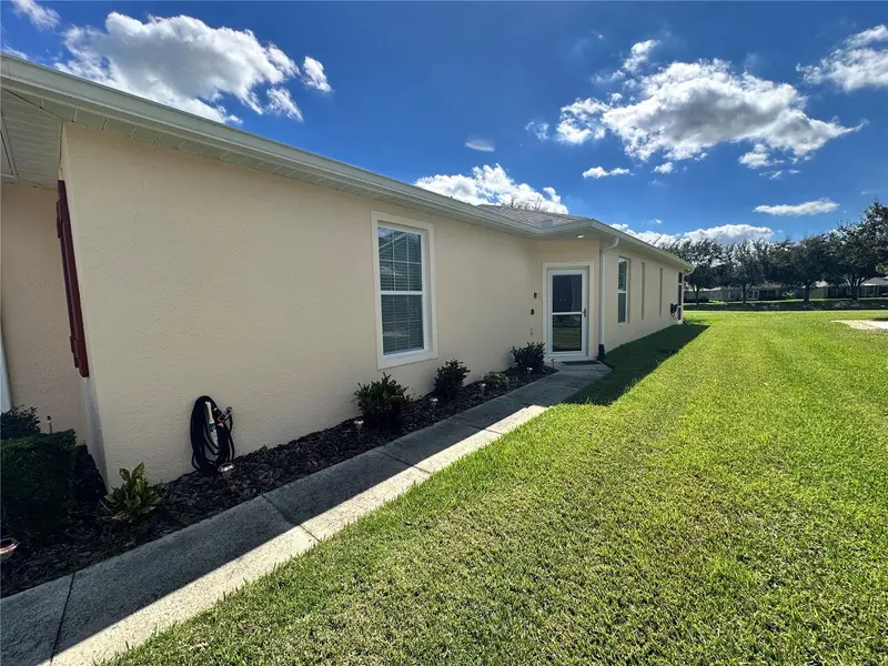 26942 White Plains Way, FL
