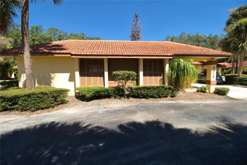 5029 Maui Cir, FL