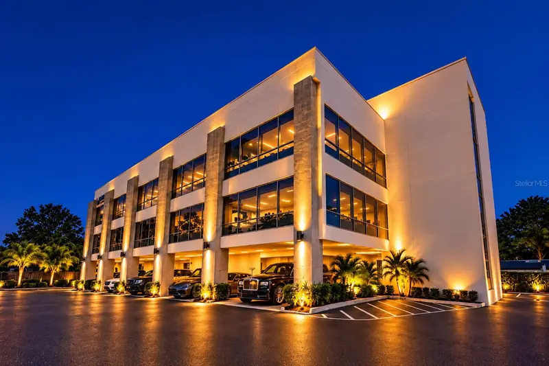 801 W Granada Blvd #301, FL