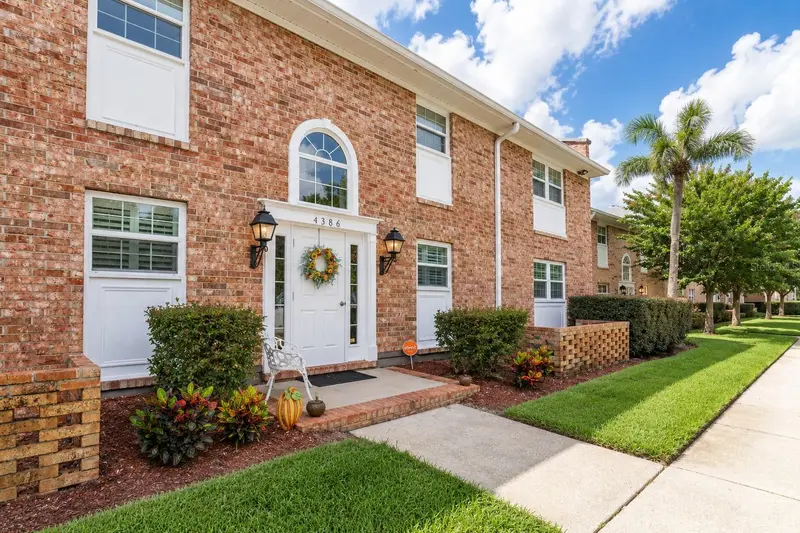 4386 Lake Underhill Rd #20c7, FL