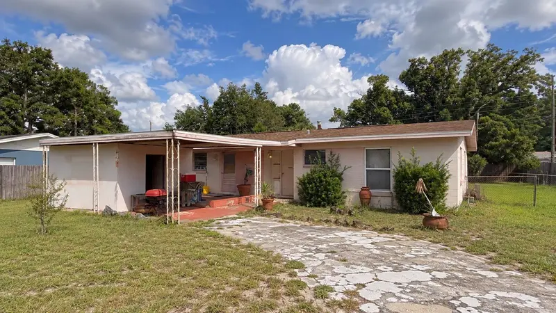 141 N Edgemon Ave, FL