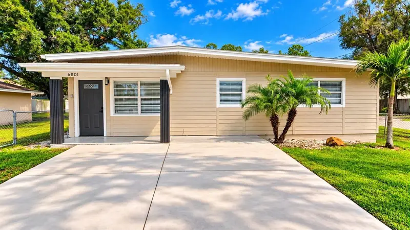6801 N Clearview Ave, FL