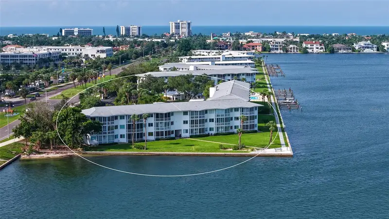 777 John Ringling Blvd #36, FL