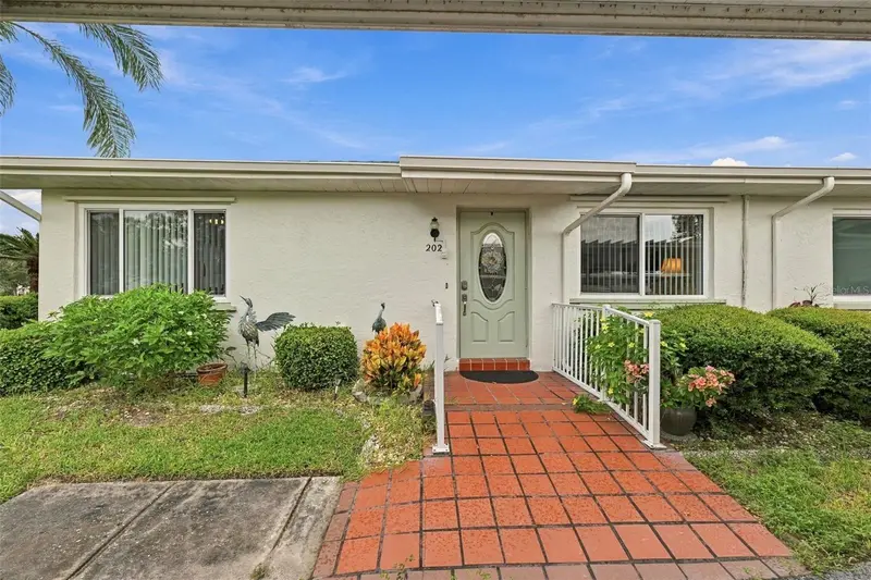 202 Gloucester Blvd #357, FL