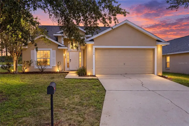 154 Pineleaf Pass, FL
