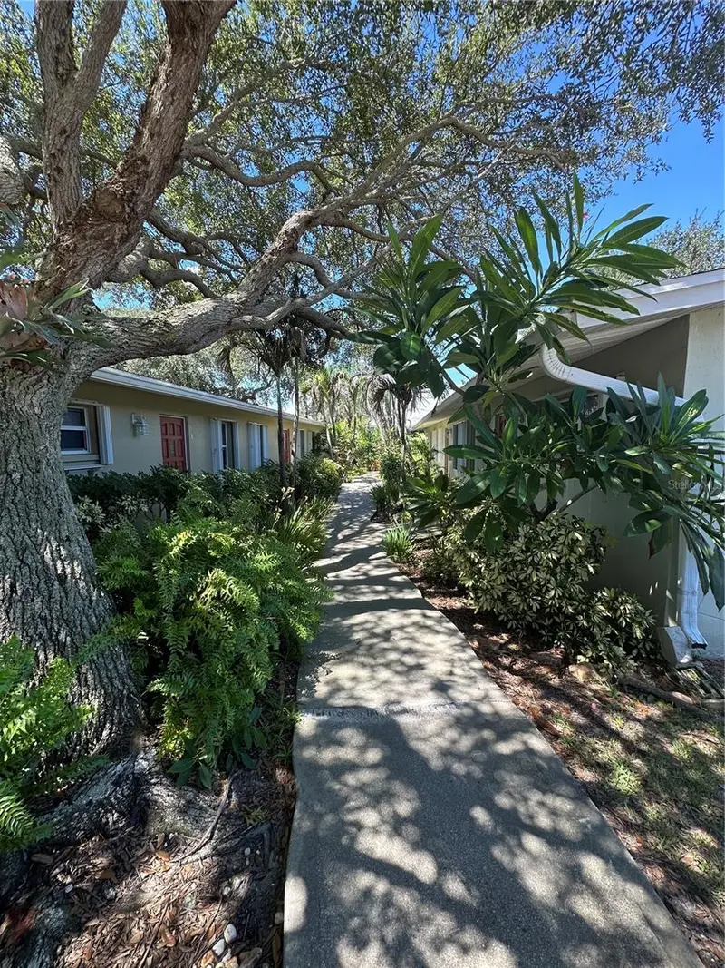 236 Woodland Ave #1, FL