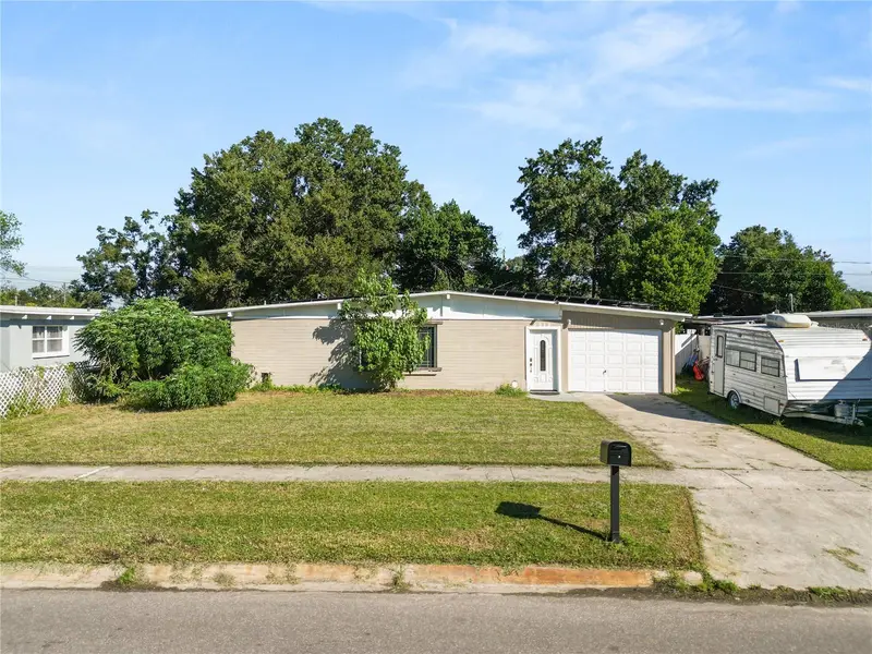 1515 Lancelot Loop, FL