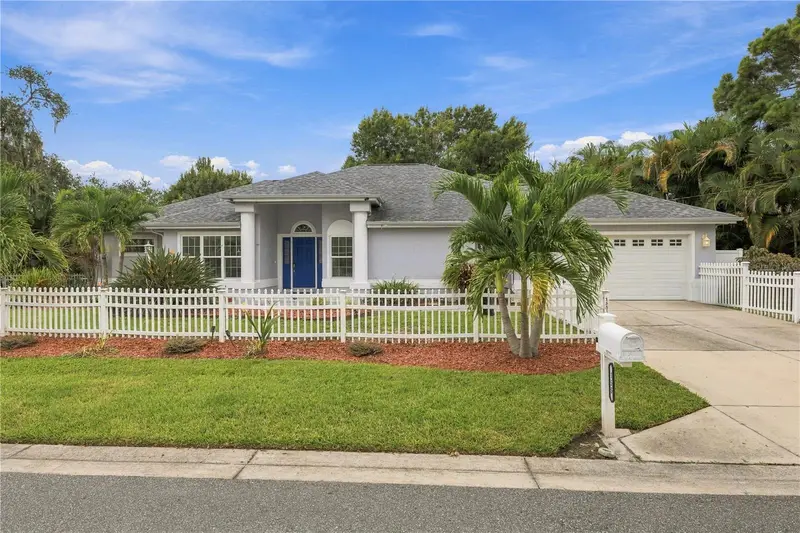 155 Lake Shore Dr E, FL