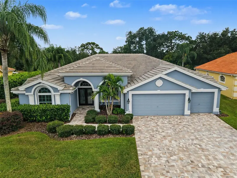 1028 Hagen Dr, FL