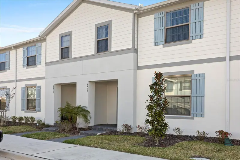 2433 Dubai St, FL