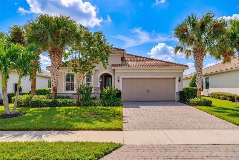 12326 Blue Hill Trl, FL