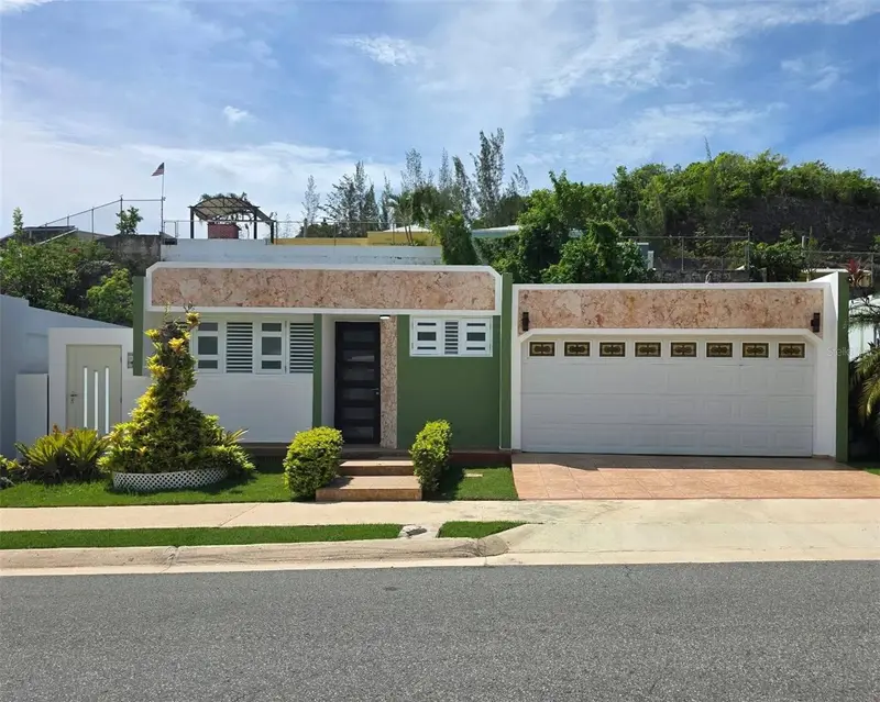 E Urb. Estancias De Bonrinquen #63, PR