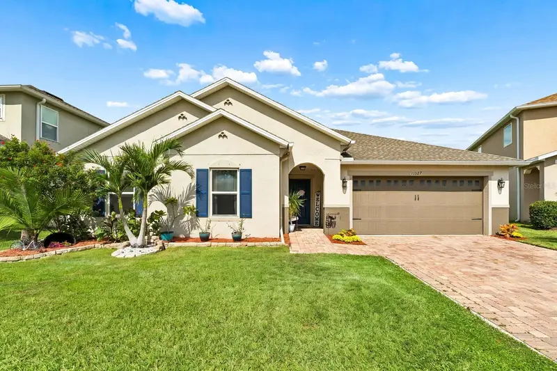 11327 Brighton Knoll Loop, FL