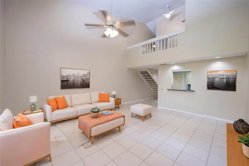 499 Club Dr, FL