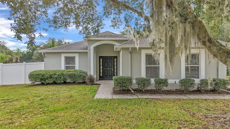 2073 Hayfield Way, FL