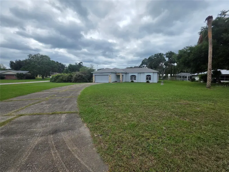 2936 S Circle Dr, FL