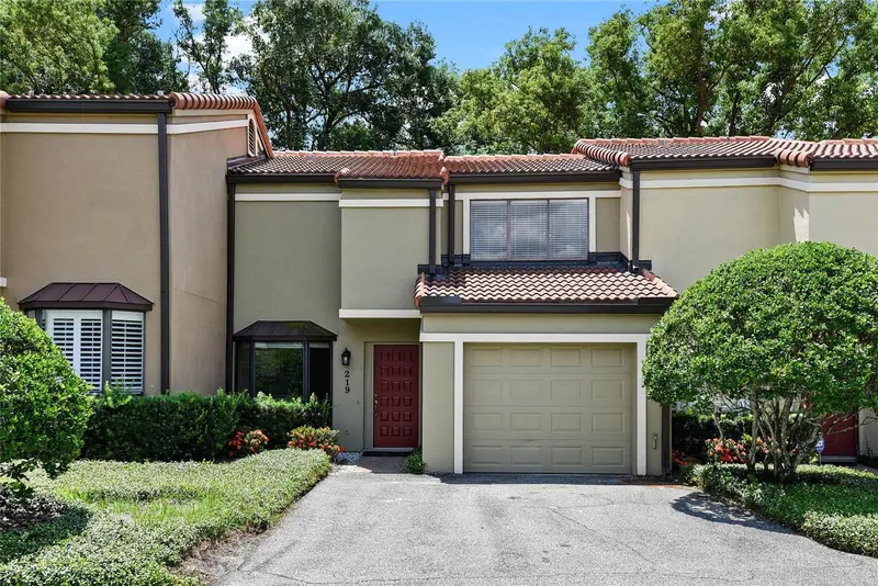 219 Quayside Cir #B9, FL