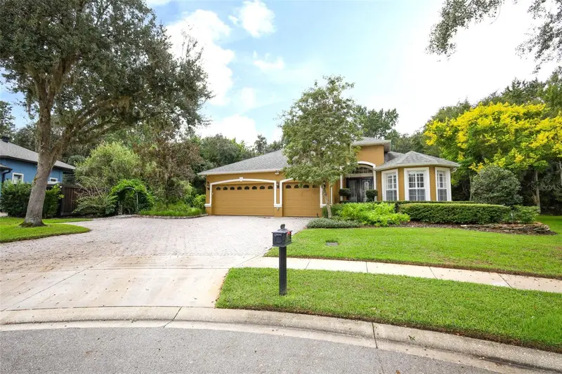 475 Verandah Ct, FL