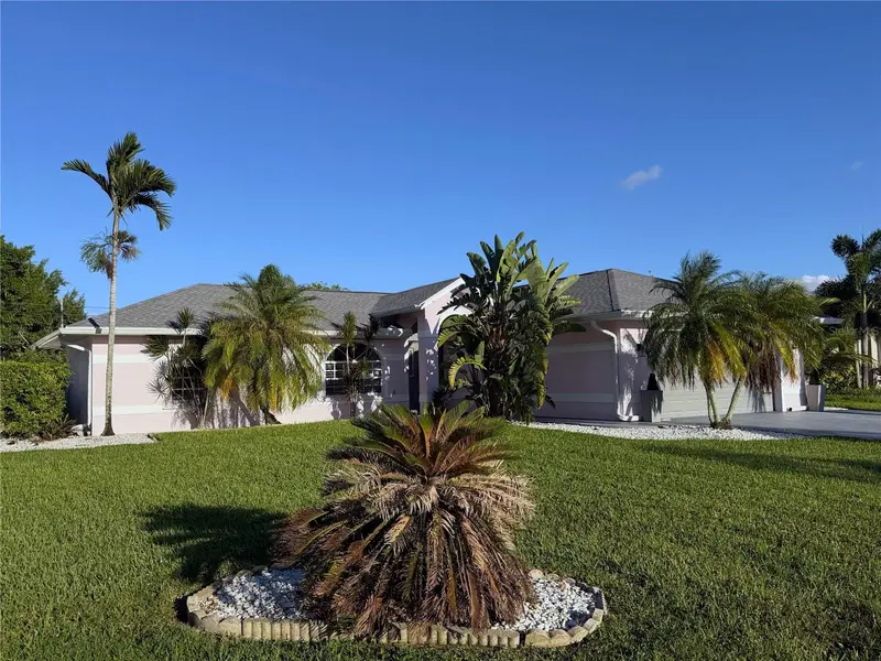 1943 Se 8th Pl, FL