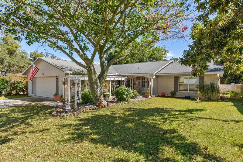 623 Green Meadow Ave, FL