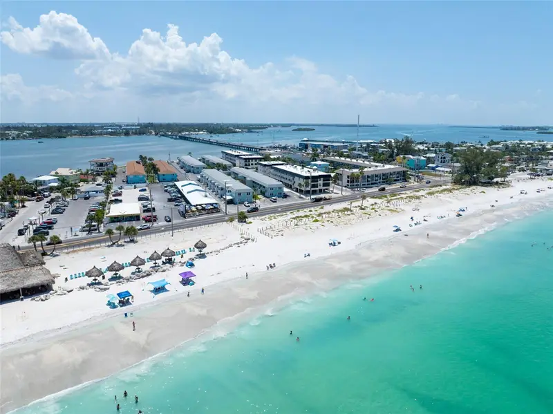 611 Gulf Dr N #A15, FL