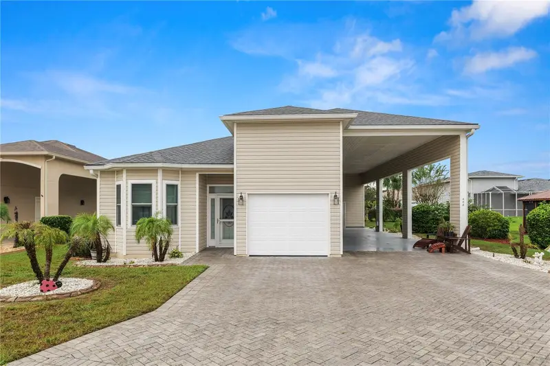 408 Motorcoach Dr S, FL