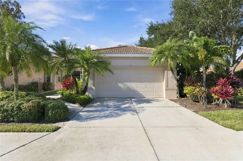 8216 Ashford Falls Ct, FL
