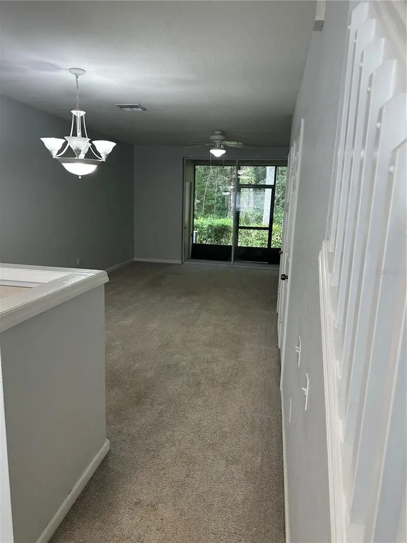 766 Shropshire Loop, FL