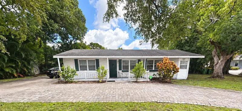 1323 S Shade Ave, FL