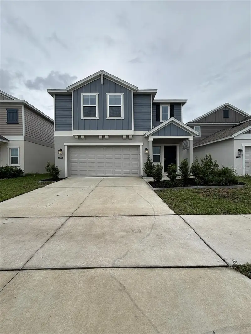 1338 Deepwater Cir, FL