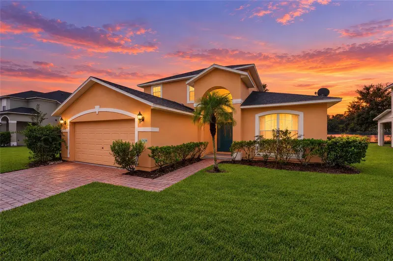 2838 Sweetspire Cir, FL