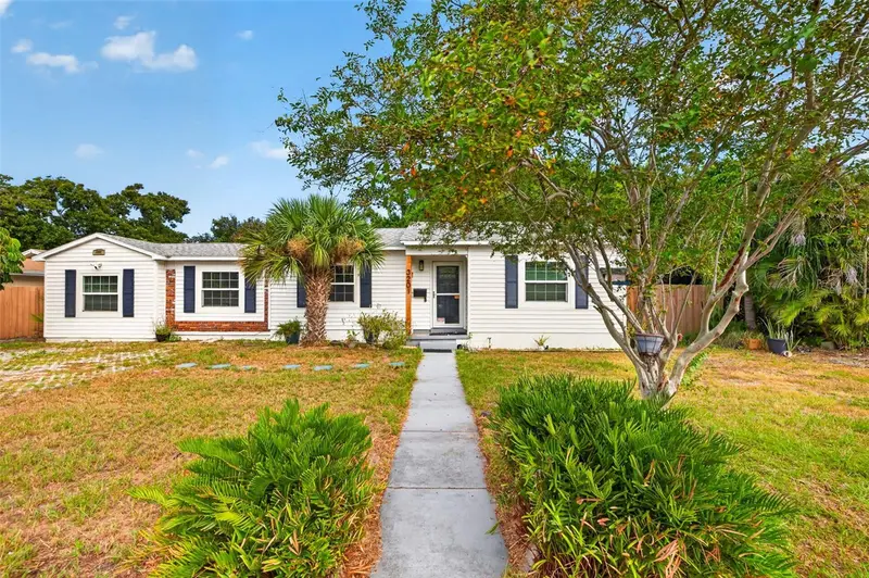 3201 11th Ave N, FL
