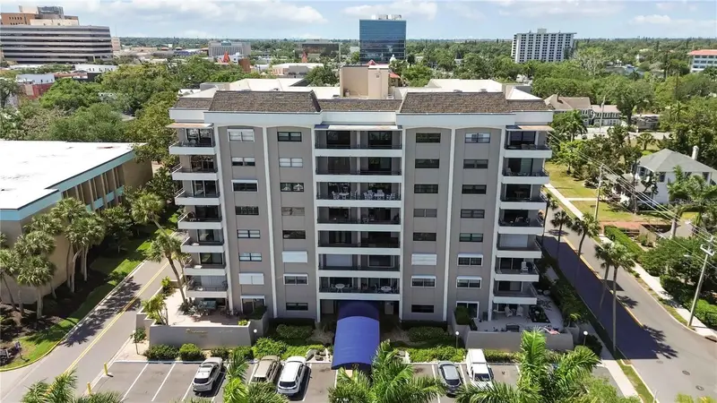 1400 1st Ave W #506, FL