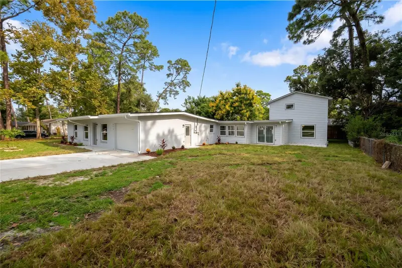 341 E Citrus St, FL