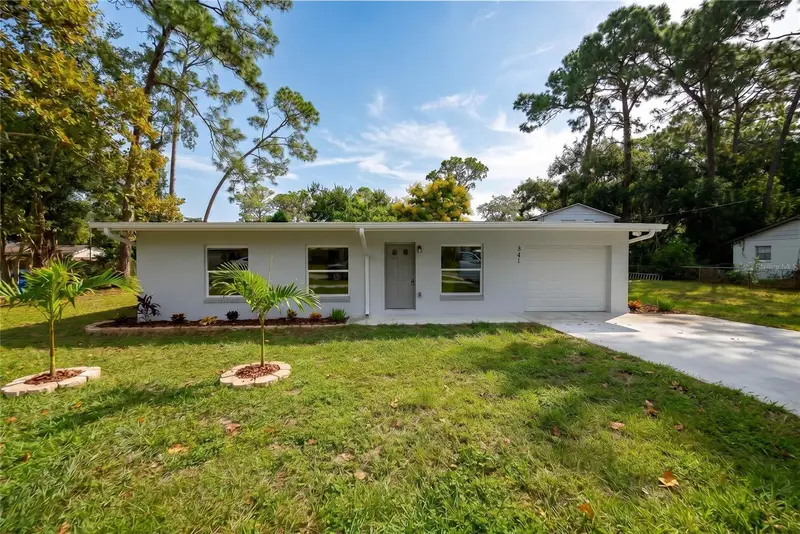 341 E Citrus St, FL