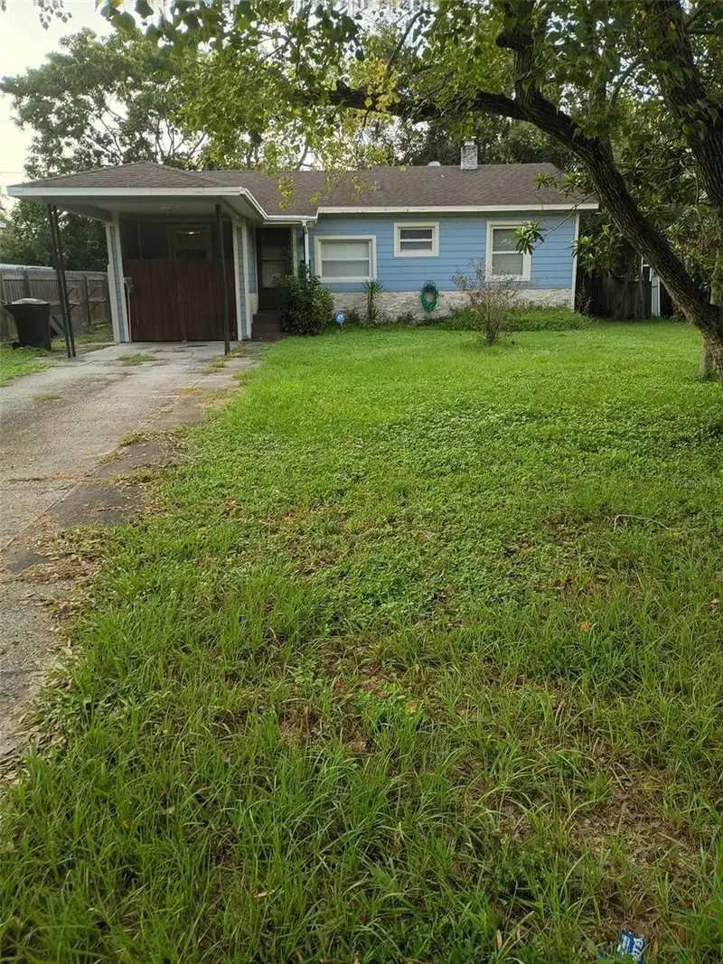 3215 32nd Ave N, FL