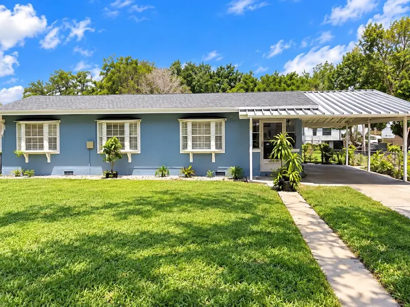 213 Oleander Dr, FL
