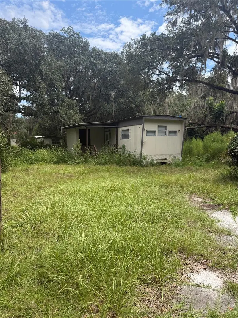 204 Johntry Rd, FL