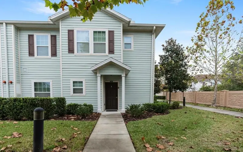 West Lucaya listing