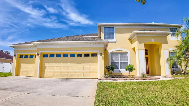 3145 Twisted Oak Loop, FL